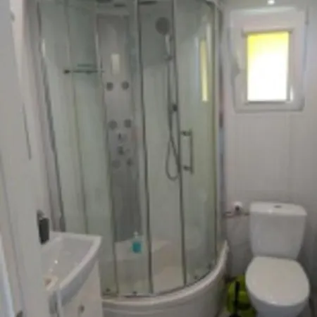 Dobranocka - I Caloroczne Blisko Energylandii Homestay *