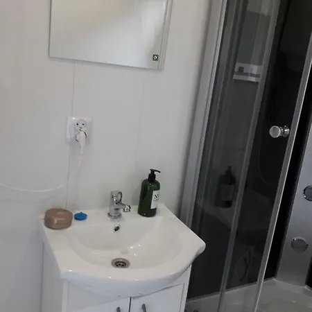 Dobranocka - I Caloroczne Blisko Energylandii Homestay